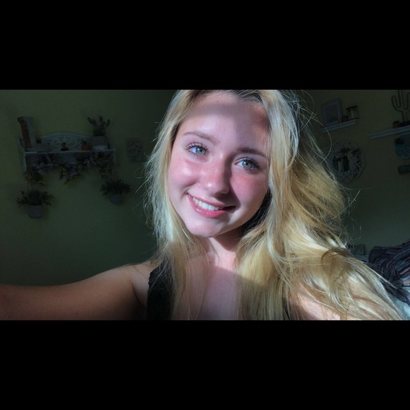 Meet your Posher, Janina - Picture 1 of 1